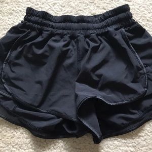 Lulu lemon Hotty Hot Short